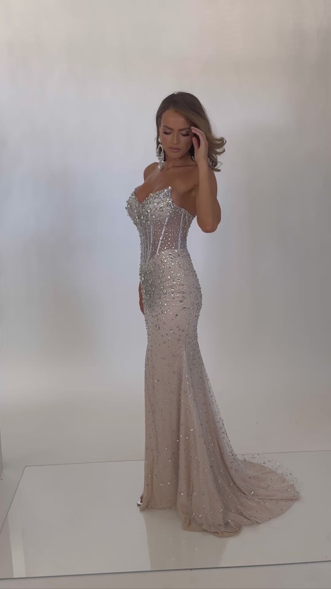 7626 – Jasz Couture