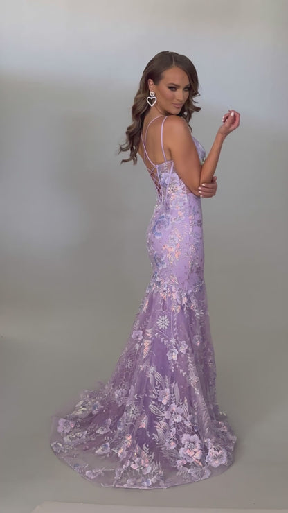 Video of Jasz Couture Style 7619: a best-selling prom dress with a mermaid silhouette, tulle skirt, and applique details in lilac.