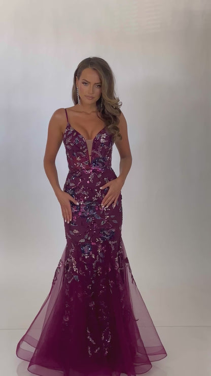 Video of Jasz Couture Style 7619: a best-selling prom dress with a mermaid silhouette, tulle skirt, and applique details in wine.