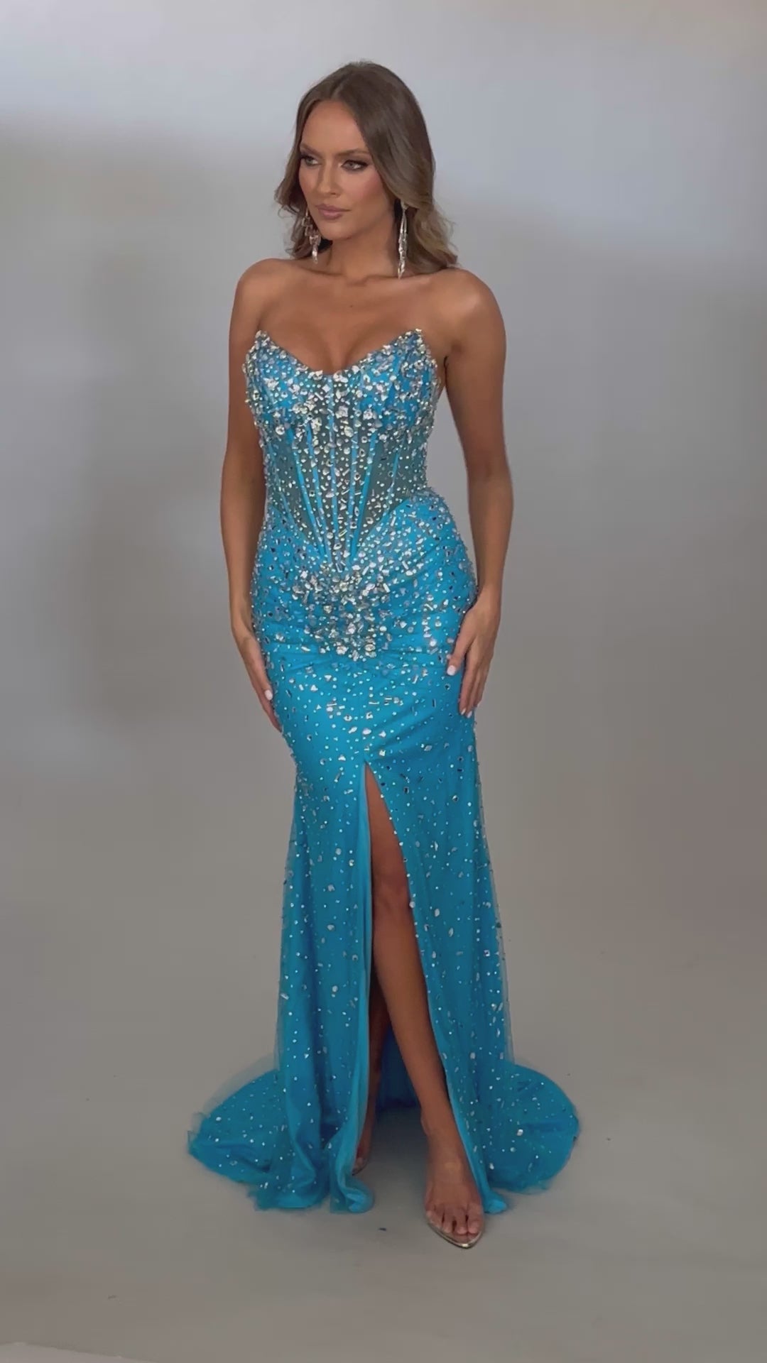7626 – Jasz Couture